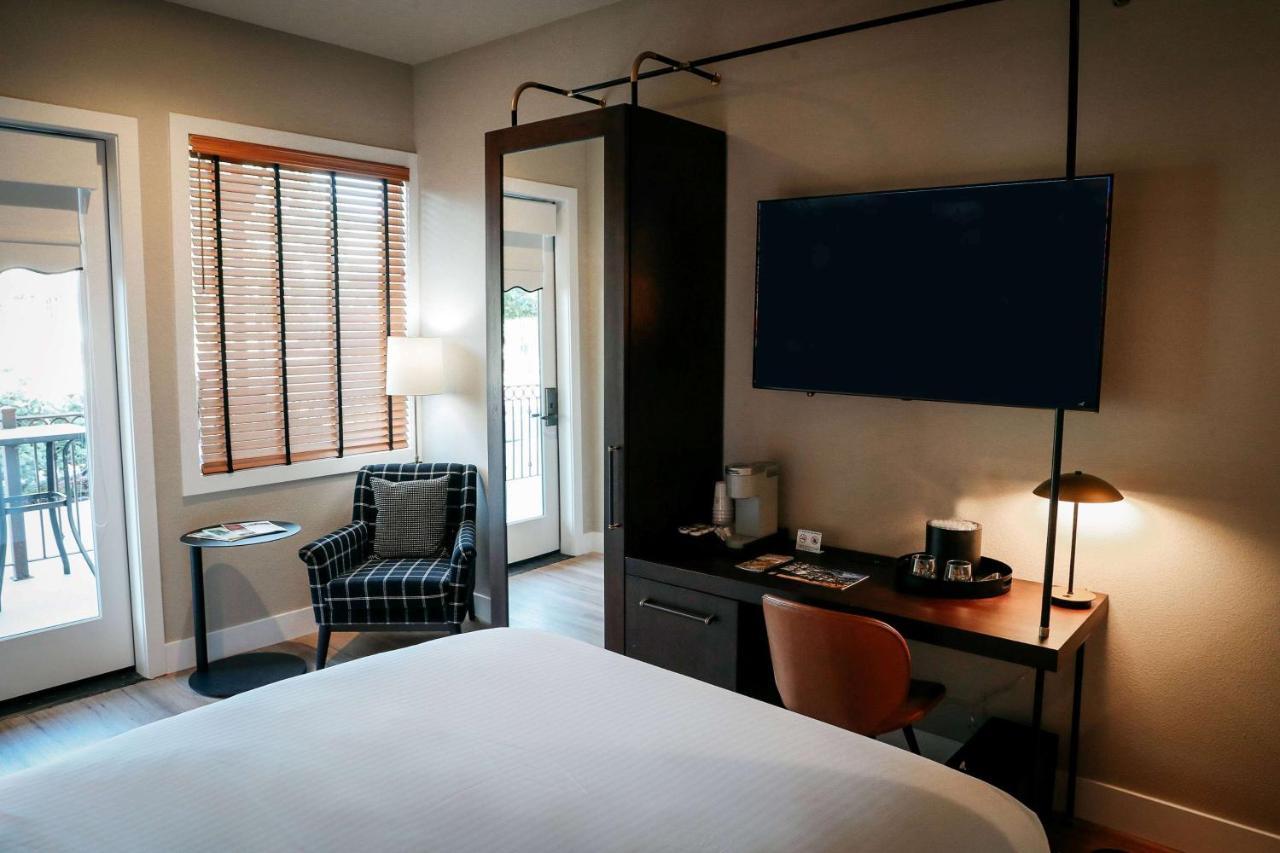 Gateway Hotel, Trademark Collection By Wyndham Copper Cove Subdivision ภายนอก รูปภาพ